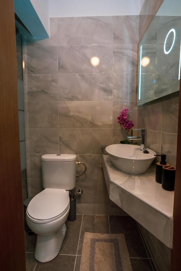 Seashell Luxury Apartment Nikiti  Buitenkant foto