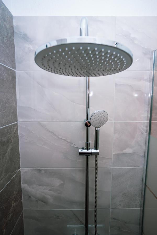 Seashell Luxury Apartment Nikiti  Buitenkant foto