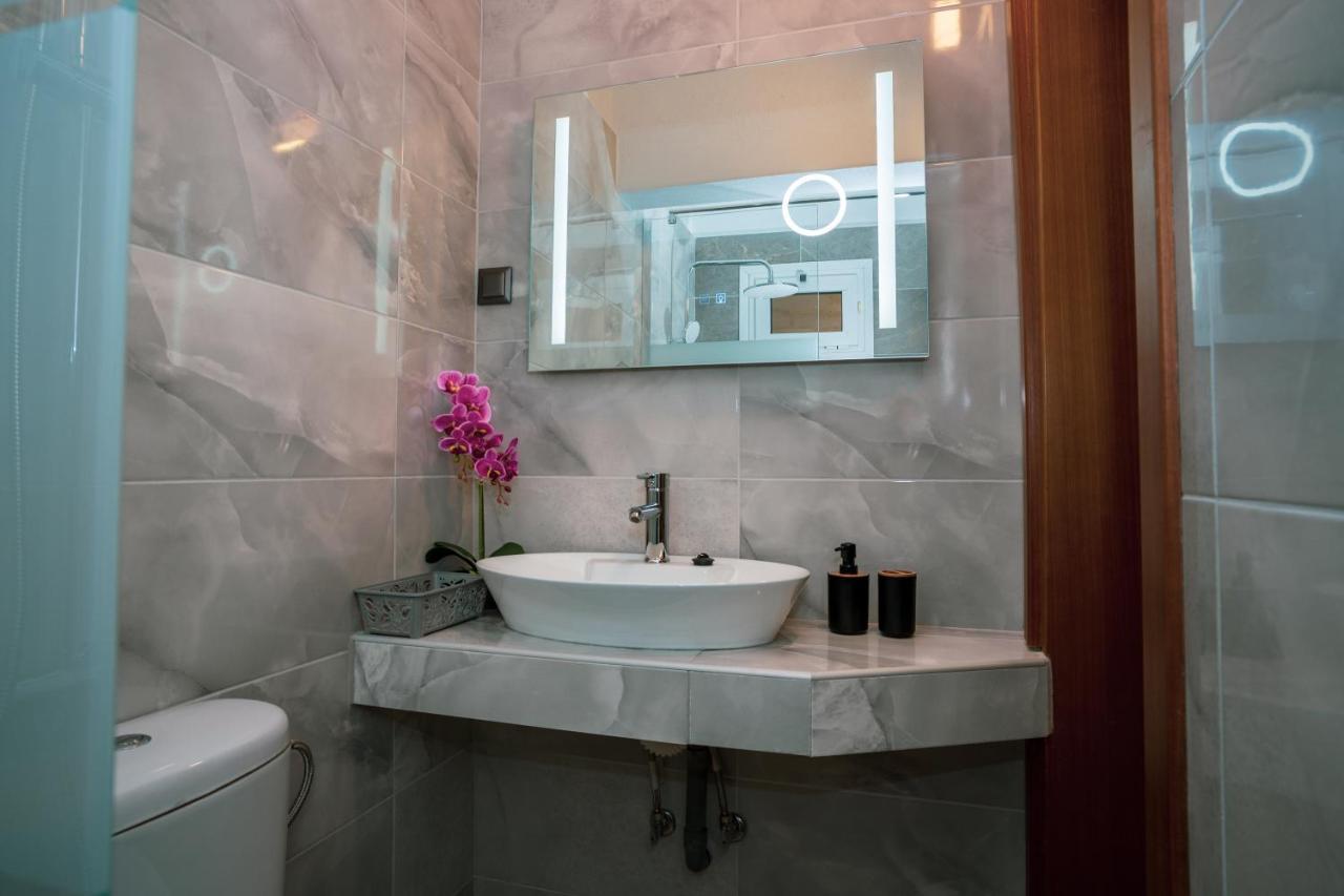 Seashell Luxury Apartment Nikiti  Buitenkant foto