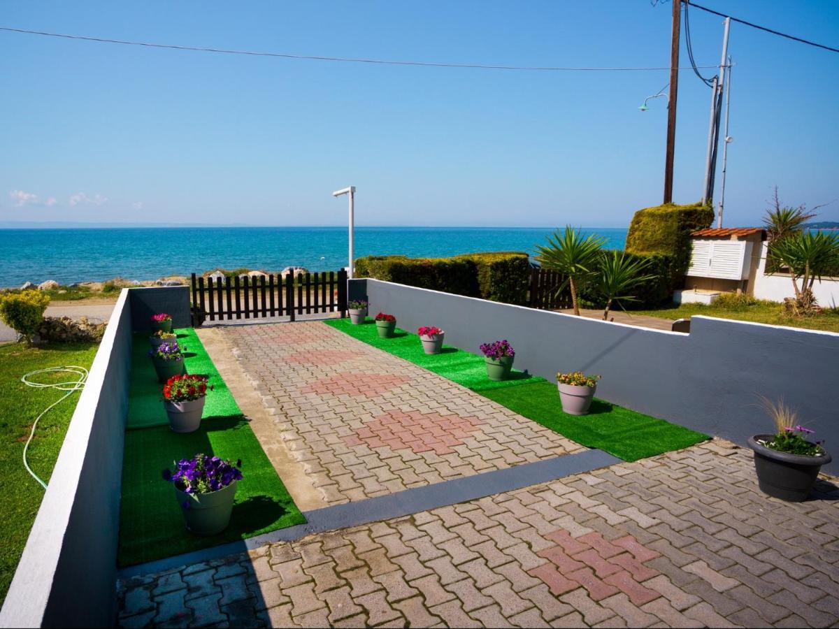 Seashell Luxury Apartment Nikiti  Buitenkant foto